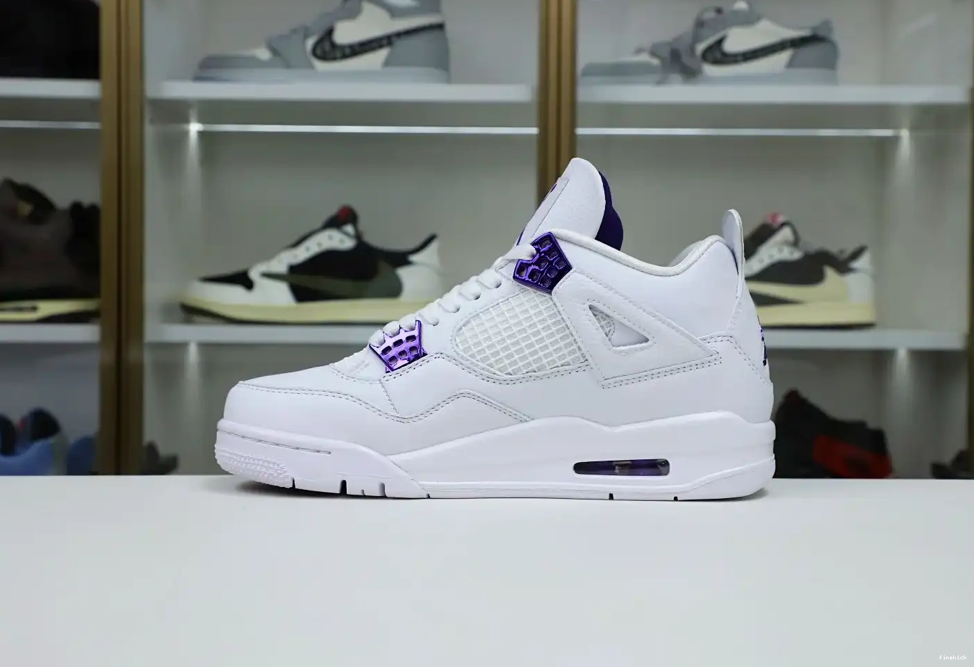 JORDAN METALLIC PURPLE 4 AIR 0615